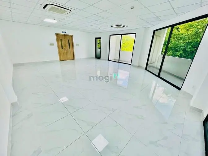 Cho Thuê Nhà Góc 2 Mặt Tiền Số 50A Đường Trần Nhật Duật, P Q1