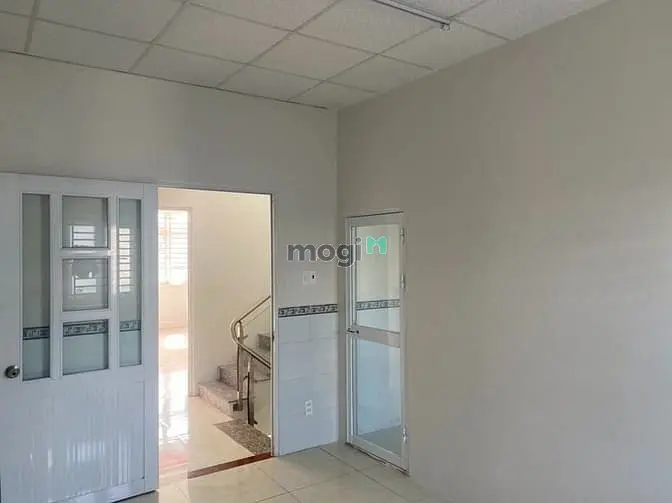 Cho Thuê Nhà 36 Nguyễn Tuyển Quận 2 Nhà 3 Tầng Ngang 6.5M. Giá Tlcc