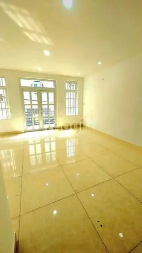 Cho Thuê Nhà Mới Đẹp Đường Hoa Lan - Ngang 4,5M - 3 Lầu - Phú Nhuận