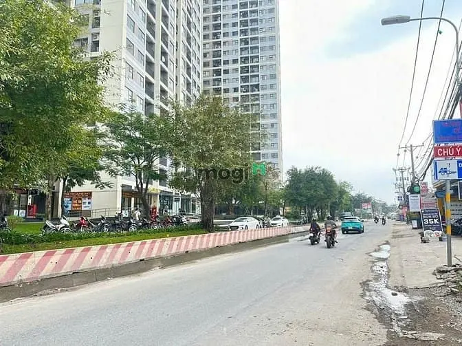 Bán Nhà Mặt Tiền Nguyễn Xiển Đối Diện Trực Tiếp Vinhome ,Long Thạnh Mỹ