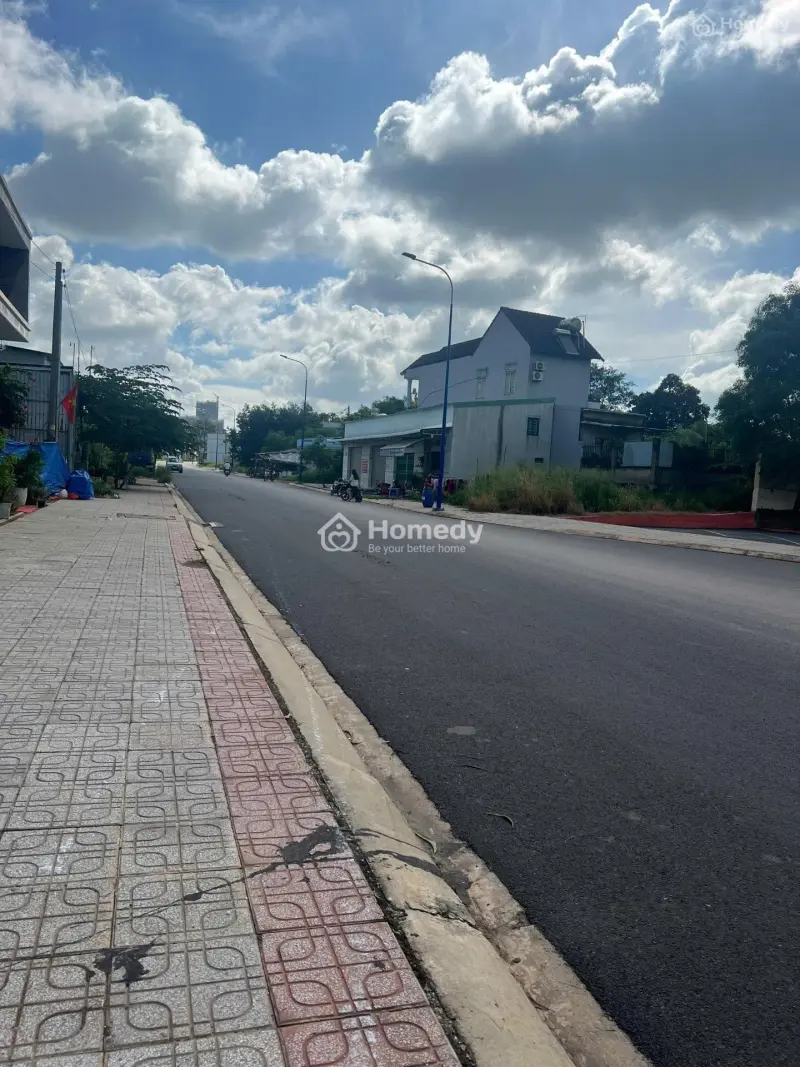 Chính Chủ Cần Bán Đất Mặt Tiền Và Nhà Tại Tp Hồ Chí Minh