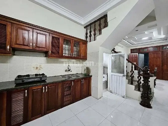 Bán Nhà Phố Nhật Chiêu, Tây Hồ, D/T: 50M2, K/D Sầm Uất, Thuê Ở