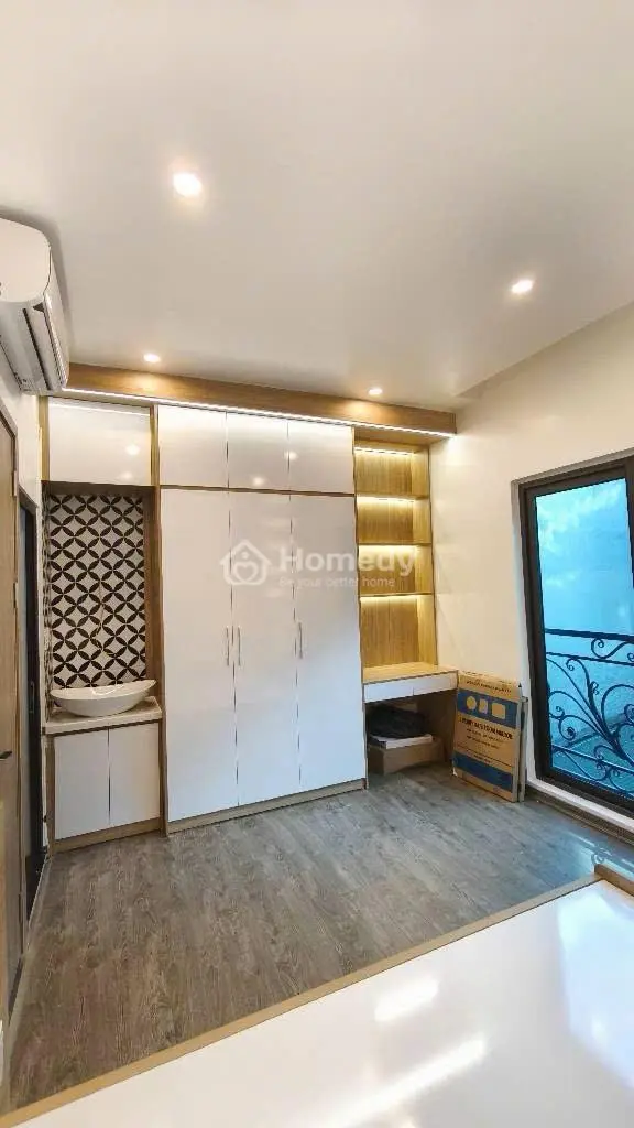 Bán Nhà 2 Tầng Mặt Tiền 15M, Dân Xây Chắc Chắn Gần Trung Tâm Phường Chương Mỹ