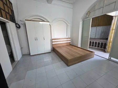 Cho Thuê Phòng Trọ Khép Kín Lạc Long Quân