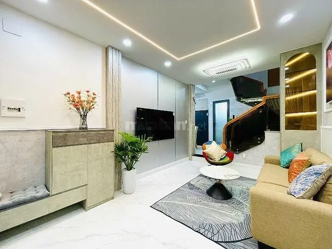 ⭐️Nhà 3 Lầu Tuyệt Đẹp Cao Cấp Hẻm Xe Hơi Lý Chính Thắng, P7, Q.3.
