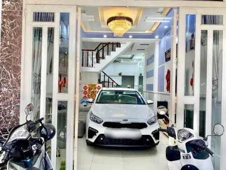 Cho Thuê Nhà Nguyên Căn Full Nội Thất. Hẻm Mã Lò, Q.bình Tân. 4X16M. 3 Lầu 5Pn 5Wc + Sân Thượng