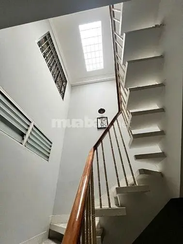 🔥 Chỉ 30 Triệu/Tháng – Nhà Nguyên Căn Hẻm Lê Thị Riêng, Q.1 🔥