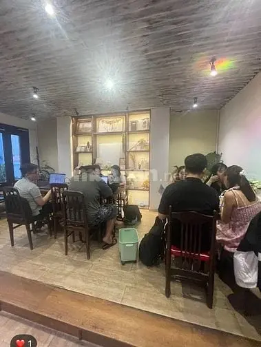 Sang Nhượng Quán Cafe 600M2 Gần Vạn Hạnh Mall Và Đại Học Huflit