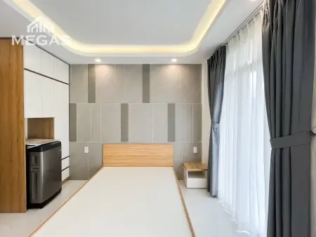 Phòng Ban Công Thoáng Ngay Mai Chí Thọ Giá Tốt, Thang Máy, Máy Giặt Riêng
