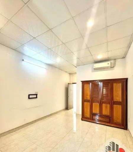 Cho Thuê Nhà Nguyên Căn Phạm Đăng Giảng, Q.bình Tân. 12Triệu/Th. 80M2. 3Pn 3Wc 3Máy Lạnh.