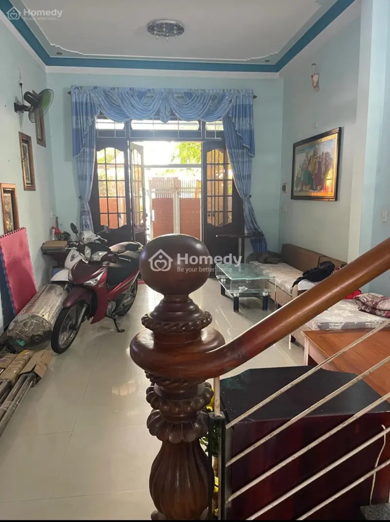 Nhà 3 Tầng Xây Kiên Cố, Gần Biển, Đầy Đủ Công Năng, Có Thể Vào Ở Ngay
