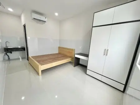Phòng Trọ Cao Cấp – Full Nội Thất – 349 Tô Ngọc Vân, Q12 Trang Bị Sẵn: Giường, Tủ Đồ, Bàn Học M