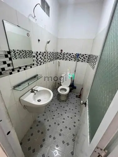 Nhà Ốp Gạch Mới, (2Pn, 3Wc), 142/51 Hàn Hải Nguyên_P2_Q11