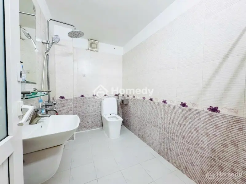 Nhà Tặng Nội Thất 7 Tầng Siêu Hot 50M 11,8 Tỷ