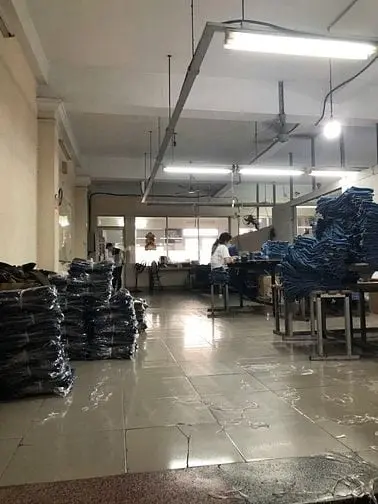 Cho Thuê Gấp Xưởng 1200M2 Giá Cực Tốt Hẻm 10M Đường Trịnh Đình Trọng