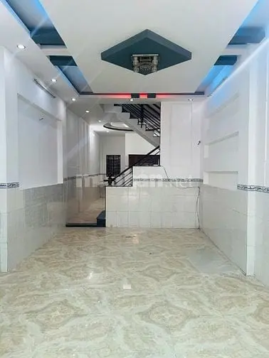 Nhà Thạnh Xuân 21. Ngay Chợ Minh Phát. Giá: 5.7 Tỷ