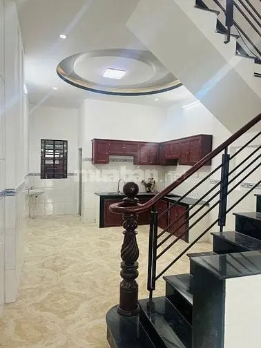 Nhà Thạnh Xuân 21. Ngay Chợ Minh Phát. Giá: 5.7 Tỷ