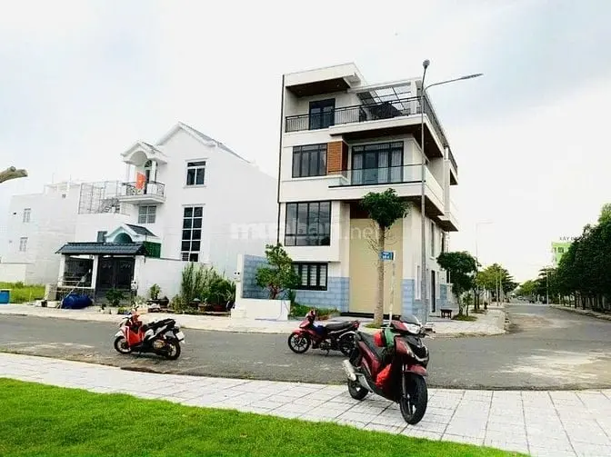 Chính Chủ Cần Tiền Bán Gấp Nền Đất 80M2 Giá Rẻ Nhất Khu Vực