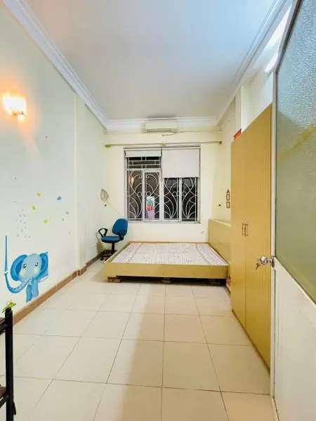 Chính Chủ Cho Thuê Nhà Riêng Lâu Dài Mặt Phố Vũ Hữu, Thanh Xuân, Hà Nội