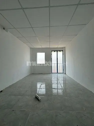 Chỉ 395Tr Vào Ở Ngay, Nhà Mới Xây Kiên Cố, Gần Cầu Lớn Hóc Môn,Tphcm