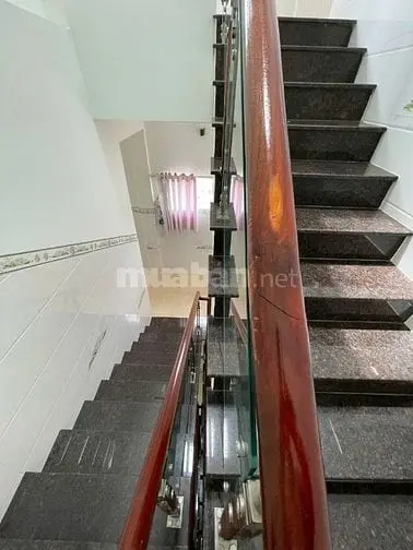 Bán Nhà Đẹp 3Tầng-Dt86M2-4Pn-Ôtô 6M-Gần 2/4-Vĩnh Hoà-Nha Trang-4Ty1