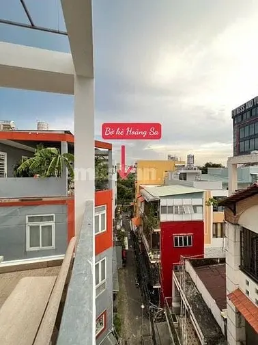 Bán Nhà 5 Tầng - 6Pn Cách Mặt Tiền Hoàng Sa Chỉ 20M