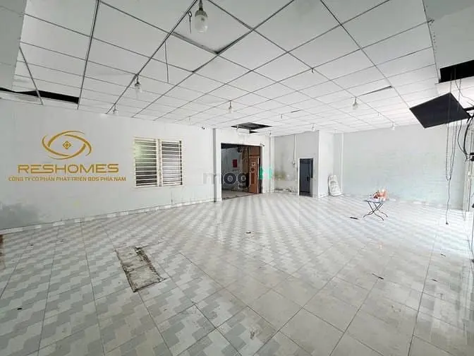 Cho Thuê Mặt Bằng Ngang 10M Ngay Kdc Đông Đúc Mặt Tiền Nguyễn Ái Quốc