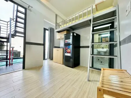 Căn Hộ Có Gác Có Bancol Nội Thất Cơ Bản , Ngay Trục Đường Chính Quận Bình Thạnh