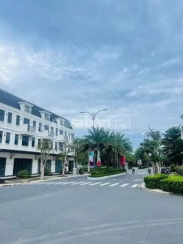 Bán Nhà Phố Liền Kề La Vida Ngân Hàng Hỗ Trợ 65%