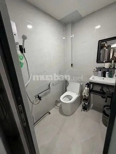 Cho Thuê Nhà Hẻm 3M(Bg) Thủ Khoa Huân, P.8, Q.tb Giá 9Tr