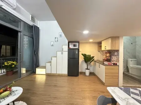 Cho Thuê Super Douplex Có Ban Công Rộng Siêu Thoáng Q10