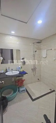Siêu Phẩm Golden Land Nguyễn Trãi, Slot Ôtô, 95,3M, 3 Pn, Gía 7,9 Tỷ