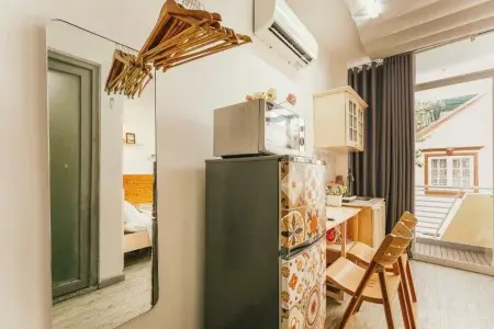 Cho Thuê Studio Ban Công Vibe Thơ Thơ Phú Nhuận Gần Cầu Lê Văn Sỹ !