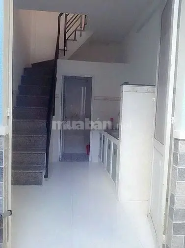 Cho Thuê Nhà Hẻm 2M Đoàn Văn Bơ, P.16, Q.4 Giá 6.5Tr