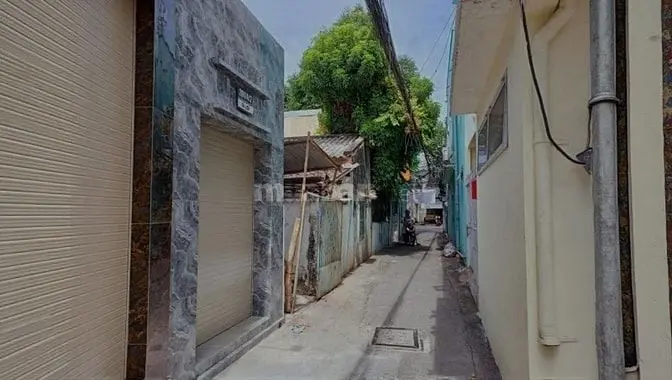 Bán Nhà Hai Mặt Hẻm, Cách Lê Lợi Một Đường Thẳng 20M.