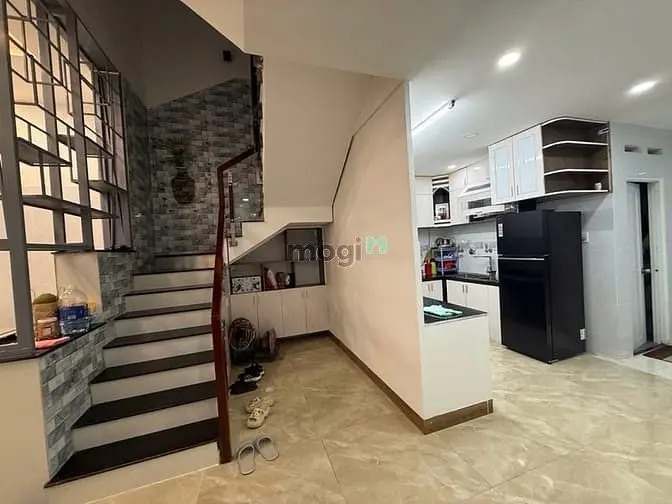 Bán Nhà Đẹp Hẻm Xe Hơi 5M - 142.4M2 Hoàng Hữu Nam, Gần Metro 1