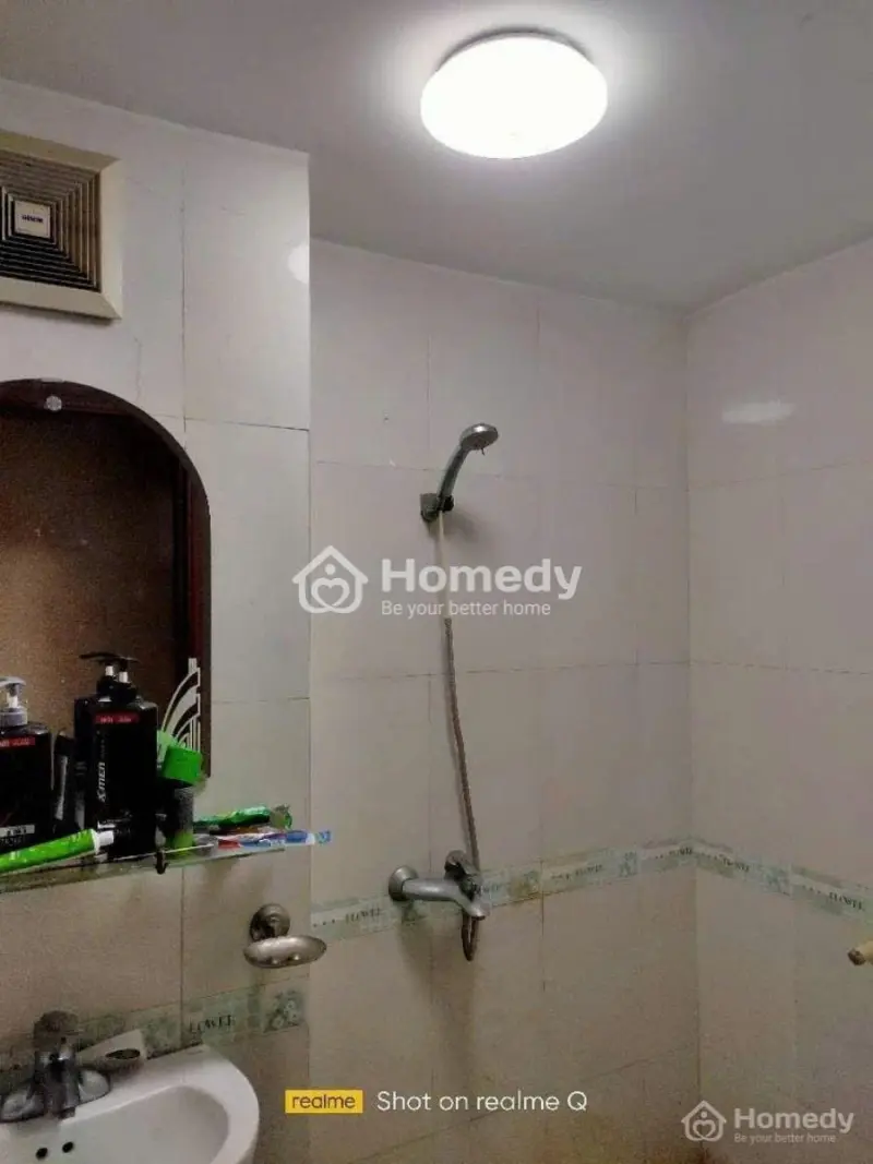 Nhà Lô Góc Nguyễn Chí Thanh 5 Tầng 50M 22 Tỷ