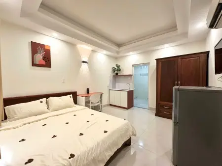 Căn Hộ Full Nội Thất Cửa Sổ Rộng Gần Chợ Bà Chiểu Ngay Nơ Trang Long