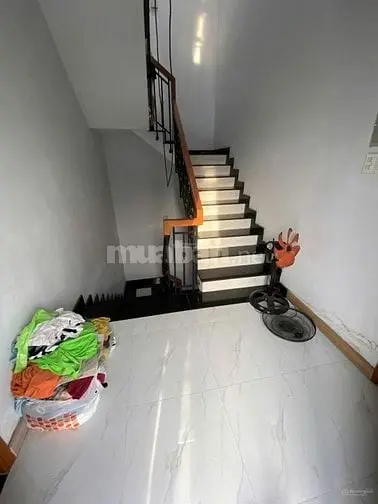 Nhà Góc 2 Mặt Tiền Hẻm, Dt: 5.5M X 17M. Vuông Đẹp. Cn: 95M². 2 Lầu St
