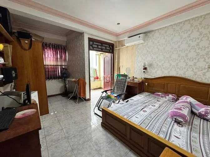 Bán Nhà Hxt Hồ Văn Huê Q.phú Nhuận 4M X 23M - Giá 15,5 Tỉ