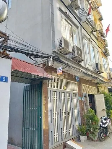 Cho Thuê Nhà 5 Tầng Full Nội Thất. Giá: 10 Tr