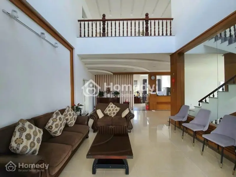Cần Bán Căn Villa Sân Vườn View Siêu Đẹp Tại Hoàng Hoa Thám, P. Xuân Hương, Đà Lạt 1400M2