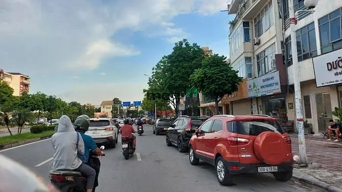 Bán Nhà Phố Hồng Tiến 45M2-6T- Mặt Tiền Cực Đẹp, Gara Ô Tô, Thang Máy