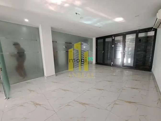 Toà Văn Phòng Hầm 4 Lầu Sàn Trống Giá 85 Triệu