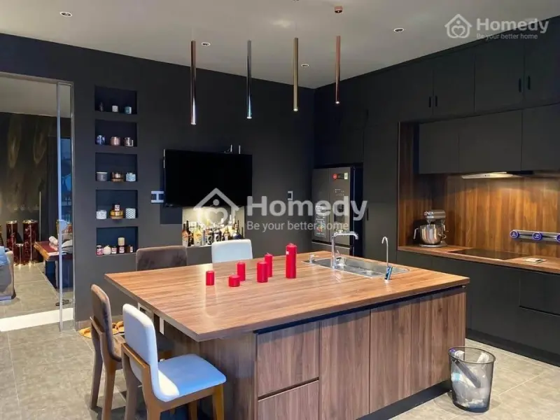 Biệt Thự Mặt Tiền Đường Chính Lương Thế Vinh Ngay Trung Tâm Chỉ Cách Hồ Xuân Hương Đà Lạt 1,5Km