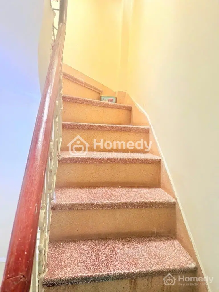 Nhà Riêng Trong Ngõ Đường Giải Phóng Dt 40M Xây Chắc Chắn