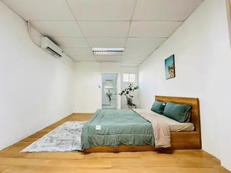 Cho Thuê Trọ Giá Rẻ Q10 - 1Pn Tách Bếp - Ban Công - Siêu Rộng - Gần Đh Kinh Tế Ueh