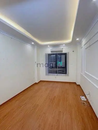 Bán Nhà Phố Ngọc Thuỵ 35M²- 4 Tầng, Dân Xây, Ô Tô 7 Chỗ Qua Nhà