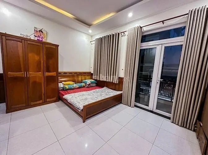 Bán Nhà 5X15 Xây 3 Tầng Hẻm 4M Gần Emart 2 Phan Huy Ích