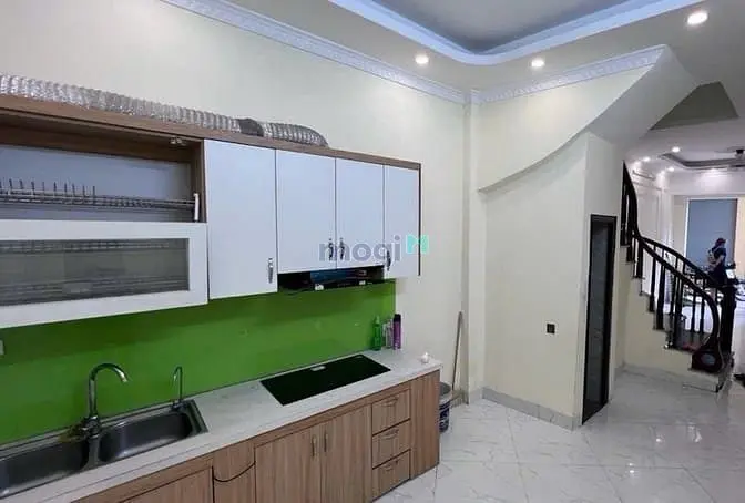 Bán Nhà Phố Ngọc Thuỵ 35M²- 4 Tầng, Dân Xây, Ô Tô 7 Chỗ Qua Nhà